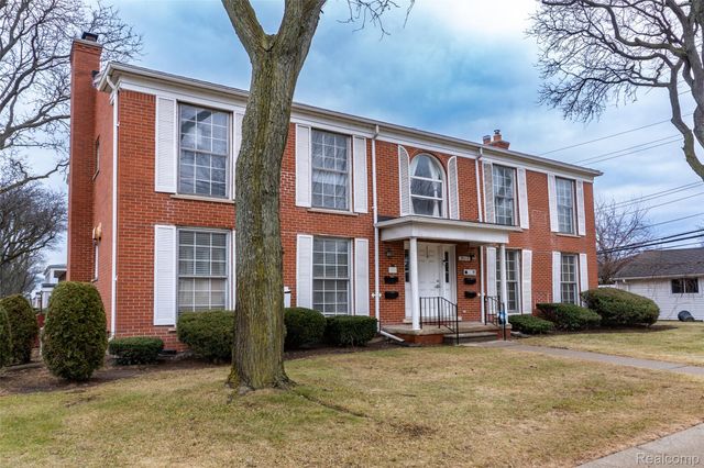 20210 Vernier Road B, Harper Woods, MI 48225