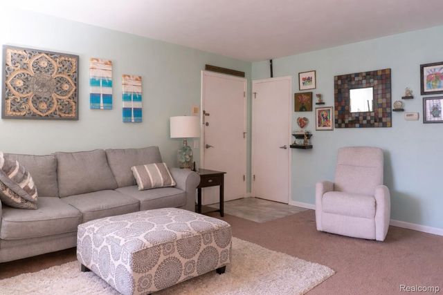 20210 Vernier Road B, Harper Woods, MI 48225