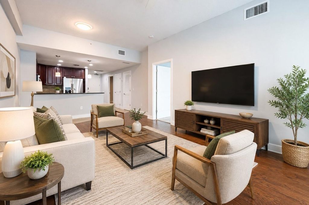 Image 2 of property listing at 101 S EOLA DRIVE 614, Orlando, FL 32801