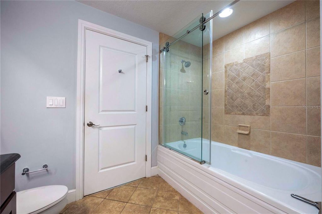 Image 13 of property listing at 101 S EOLA DRIVE 614, Orlando, FL 32801