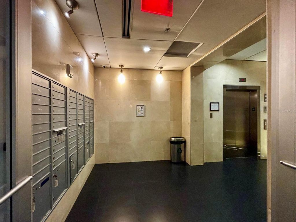 Image 25 of property listing at 101 S EOLA DRIVE 614, Orlando, FL 32801