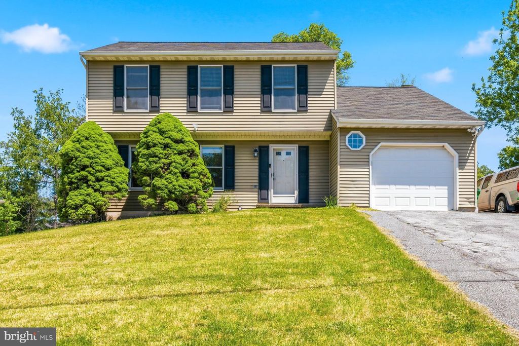 Image 1 of property listing at 3619 SAINT JOHNS LN, Ellicott City, MD 21042