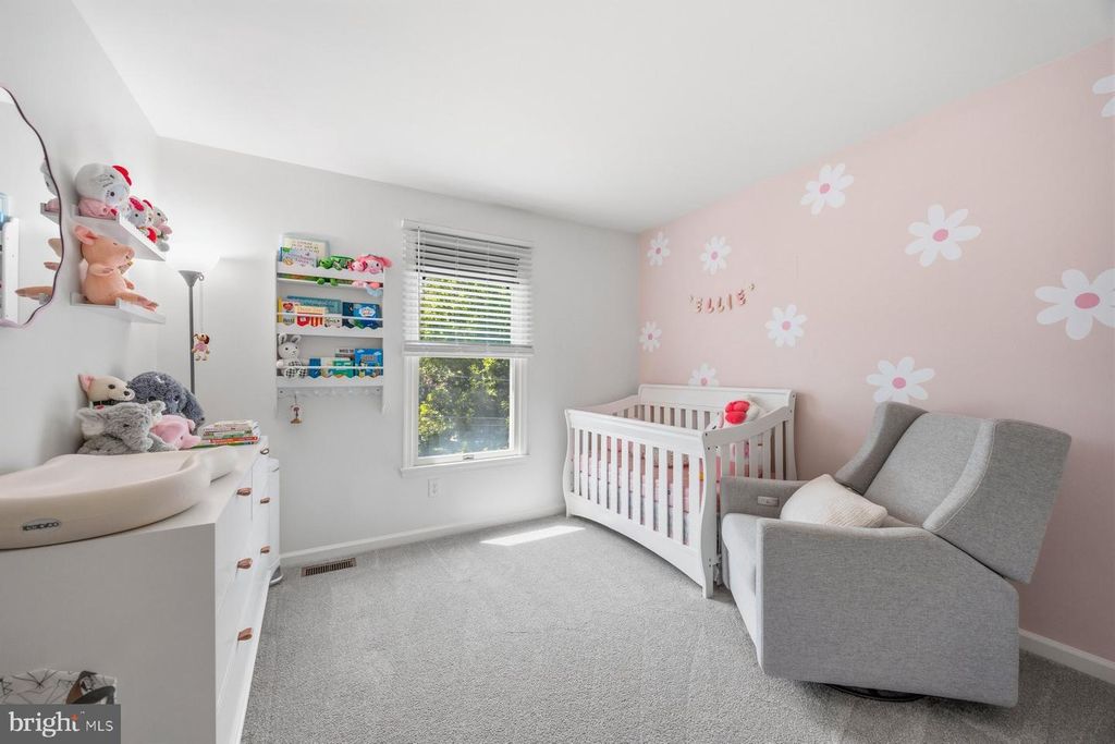Image 22 of property listing at 3619 SAINT JOHNS LN, Ellicott City, MD 21042