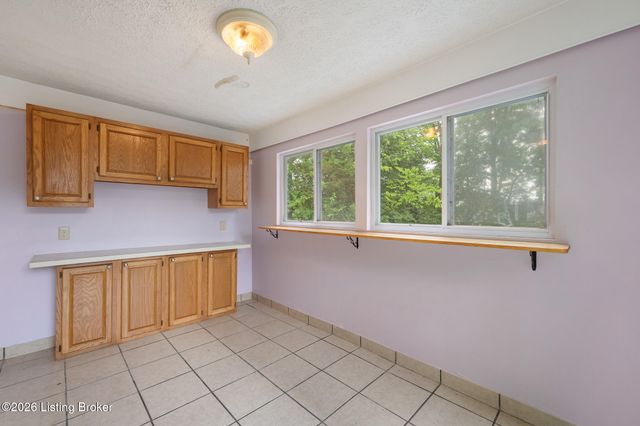 1721 San Jose Ave, Louisville, KY 40216