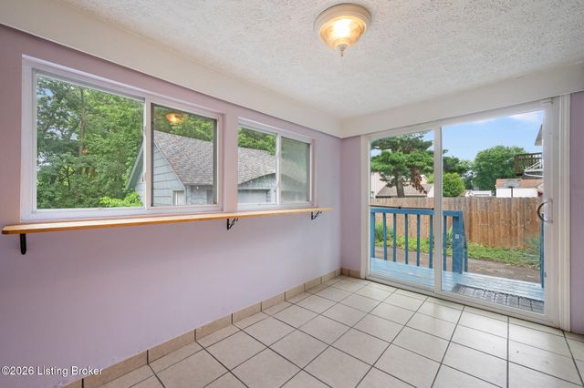 1721 San Jose Ave, Louisville, KY 40216