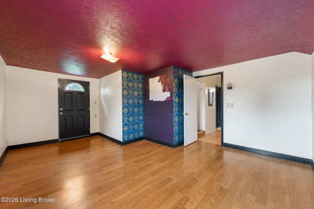 1721 San Jose Ave, Louisville, KY 40216