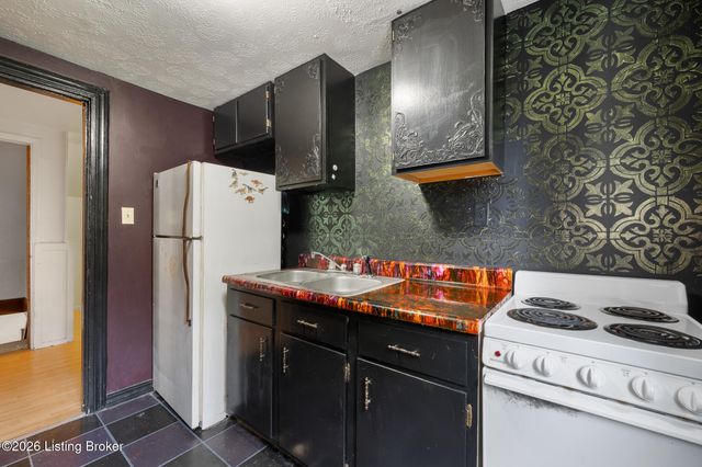 1721 San Jose Ave, Louisville, KY 40216
