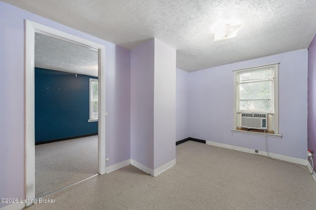 1721 San Jose Ave, Louisville, KY 40216