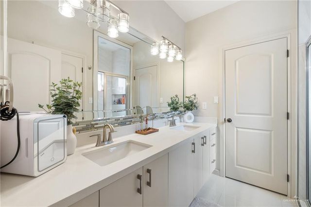 1511 Montecruz Street, Mission, TX 78574