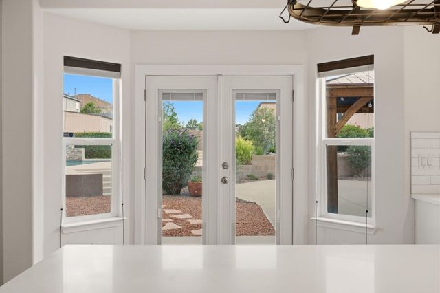 1105 Sugar Ridge Court SE, Rio Rancho, NM 87124