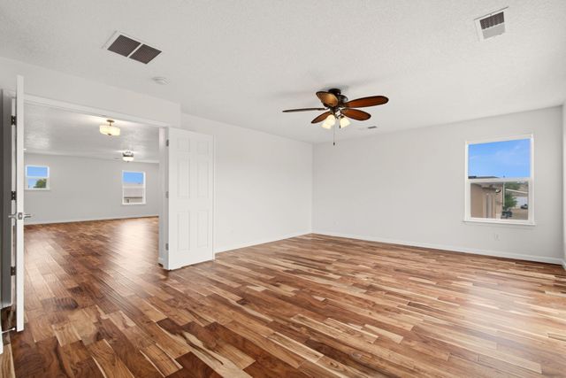 1105 Sugar Ridge Court SE, Rio Rancho, NM 87124