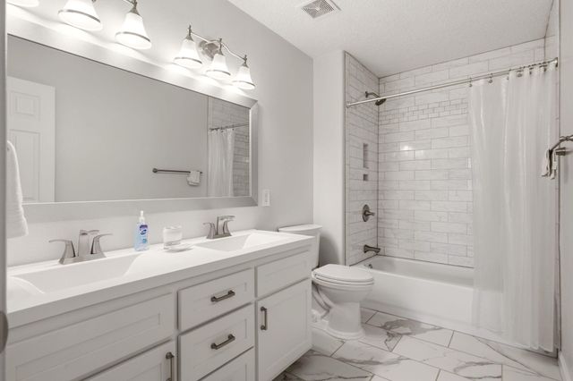 1105 Sugar Ridge Court SE, Rio Rancho, NM 87124