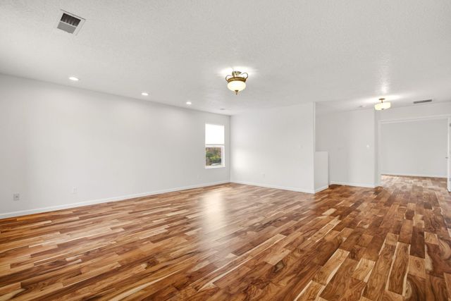 1105 Sugar Ridge Court SE, Rio Rancho, NM 87124