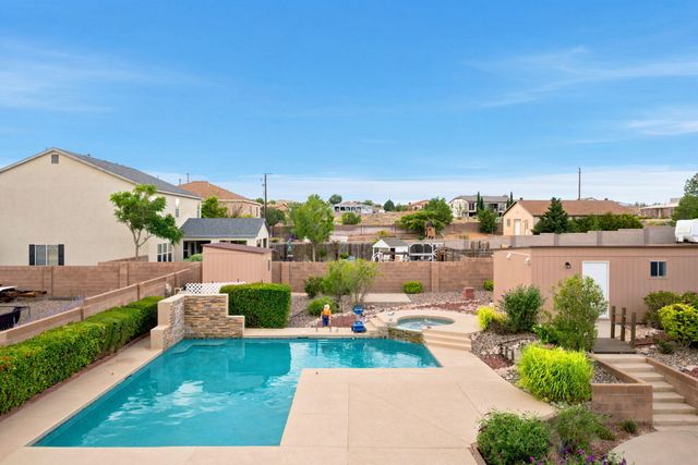1105 Sugar Ridge Court SE, Rio Rancho, NM 87124