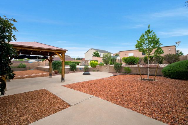 1105 Sugar Ridge Court SE, Rio Rancho, NM 87124