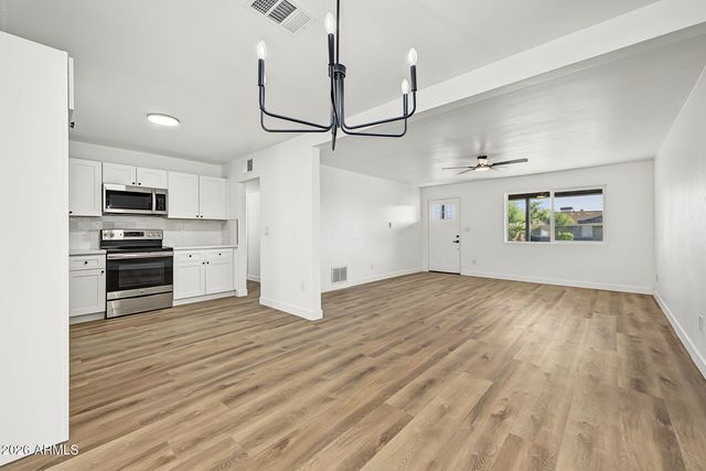 6706 E BUTTE Street, Mesa, AZ 85205