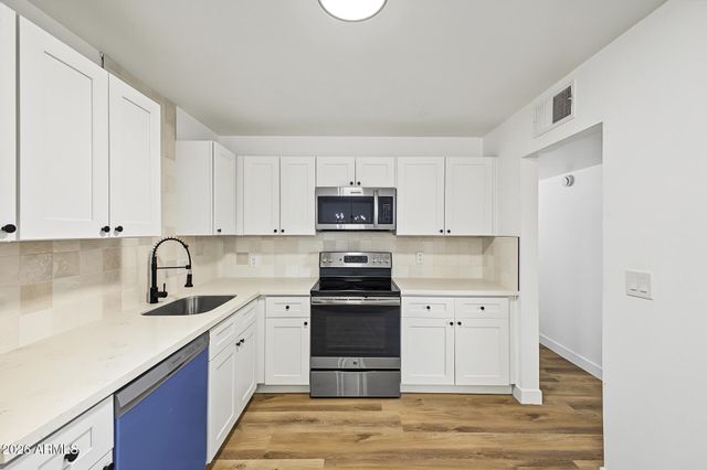 6706 E BUTTE Street, Mesa, AZ 85205