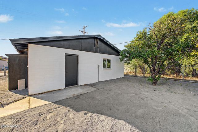 6706 E BUTTE Street, Mesa, AZ 85205