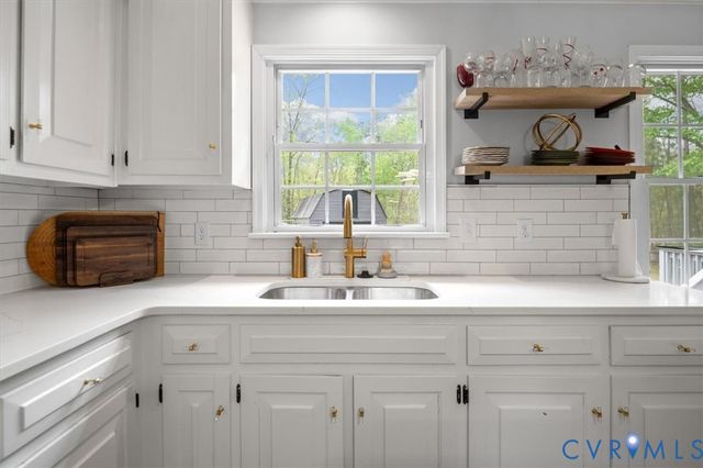 9820 Beaver Bridge Rd, Chesterfield, VA 23838