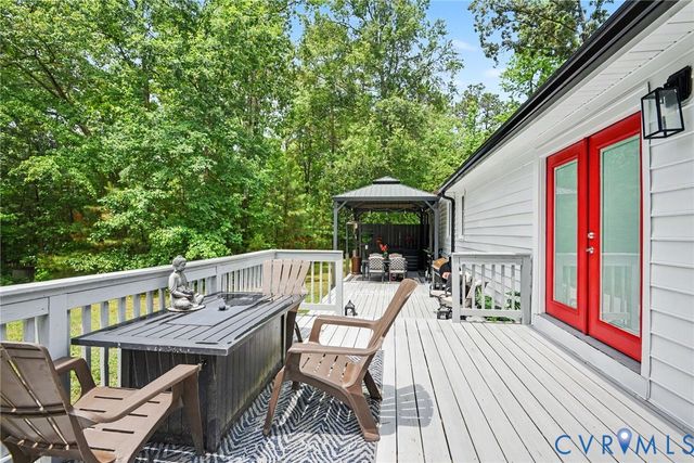 9820 Beaver Bridge Rd, Chesterfield, VA 23838