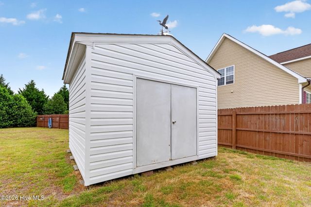 8101 Claybrooke Court, Willow Spring, NC 27592