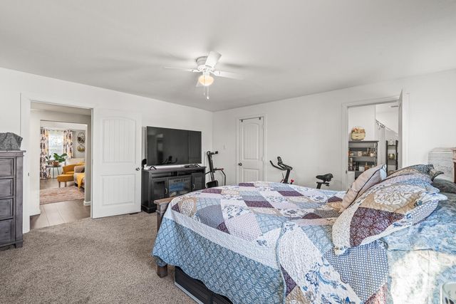 1070 S 1st Street, Slaton, TX 79364