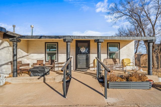 1070 S 1st Street, Slaton, TX 79364