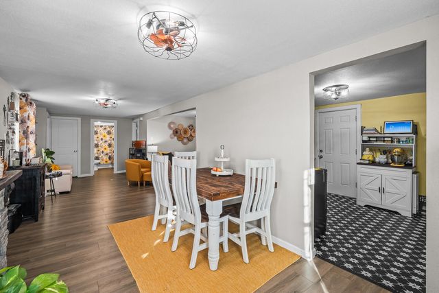 1070 S 1st Street, Slaton, TX 79364