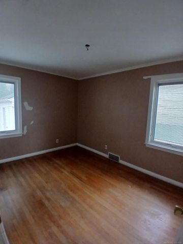 22646 Lakeland Street, St Clair Shores, MI 48081