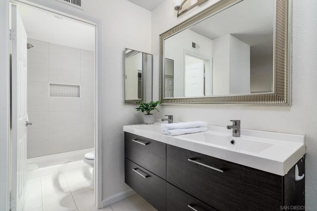 16556 Gabarda Rd, San Diego, CA 92128