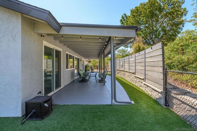 16556 Gabarda Rd, San Diego, CA 92128