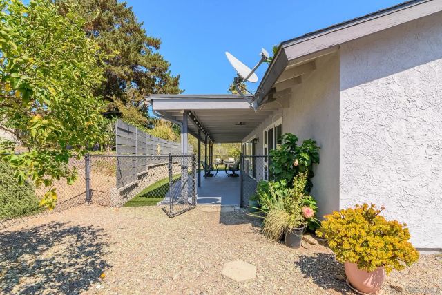 16556 Gabarda Rd, San Diego, CA 92128