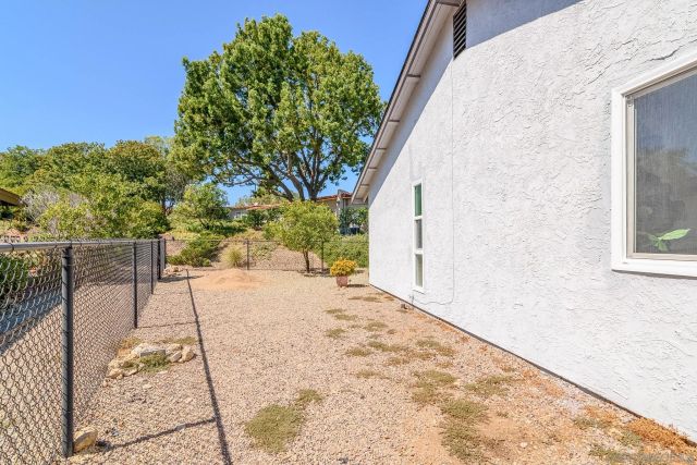 16556 Gabarda Rd, San Diego, CA 92128