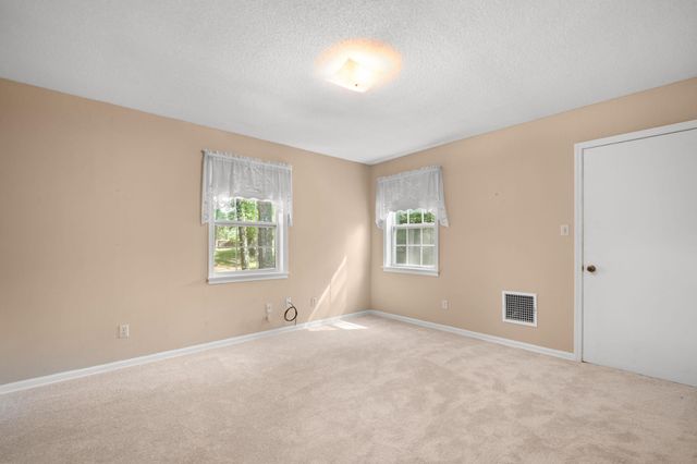 4653 CLEARWATER DR, Memphis, TN 38128