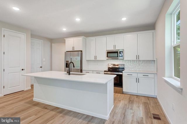 635 CLOVER LN, Orange, VA 22960