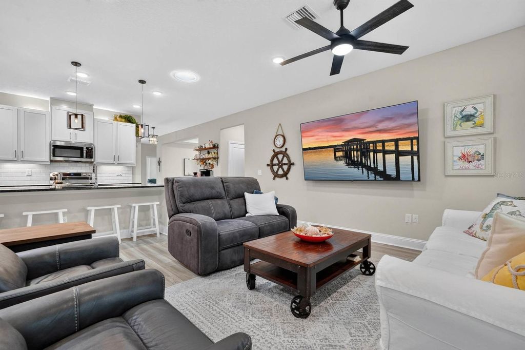 Image 14 of property listing at 86 WHISPERING PINE DRIVE, Palm Coast, FL 32164
