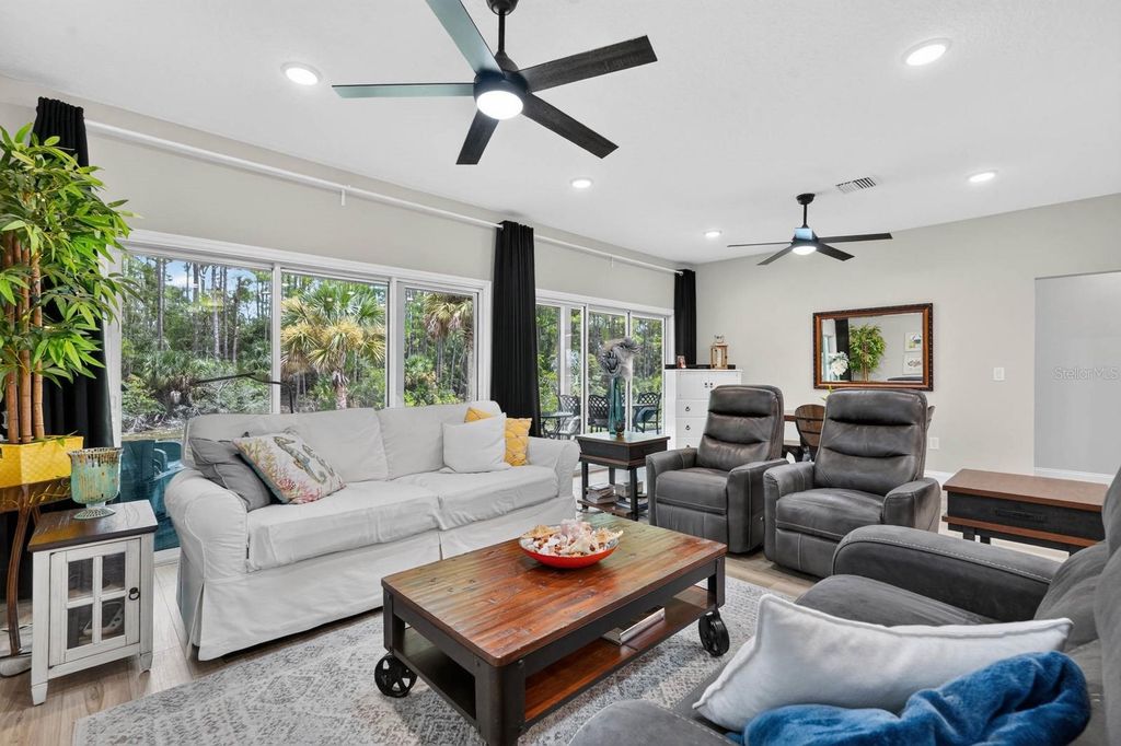 Image 16 of property listing at 86 WHISPERING PINE DRIVE, Palm Coast, FL 32164