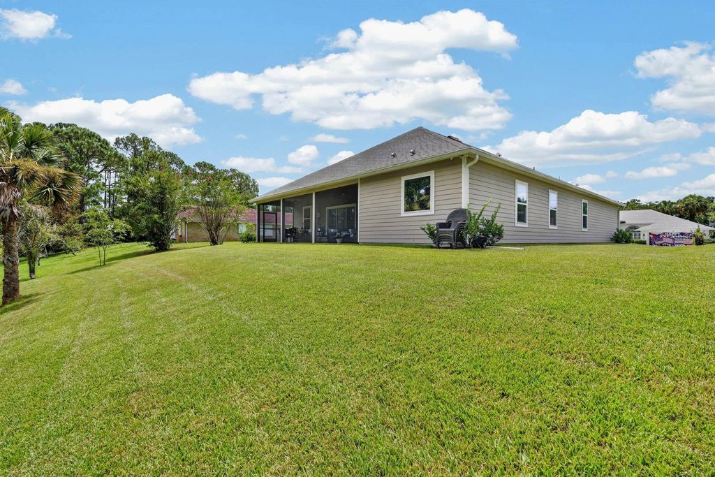 Image 41 of property listing at 86 WHISPERING PINE DRIVE, Palm Coast, FL 32164