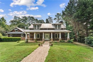 5041 Waterford SW Drive, Mableton, GA 30126