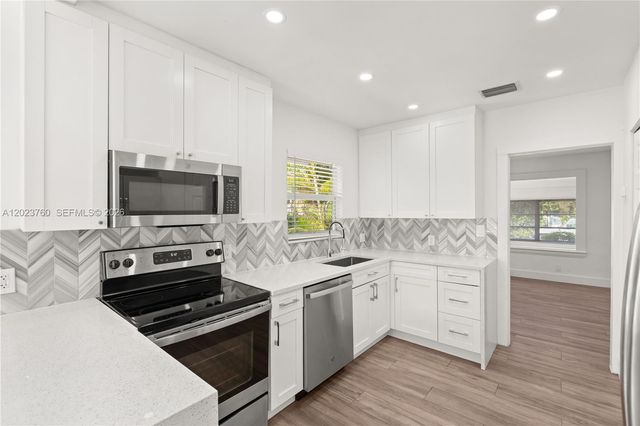 900 Tangier St, Coral Gables, FL 33134
