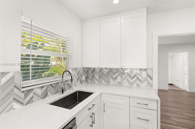 900 Tangier St, Coral Gables, FL 33134
