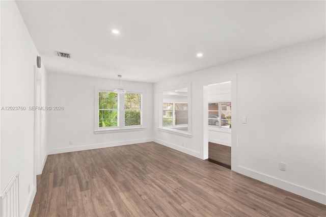 900 Tangier St, Coral Gables, FL 33134