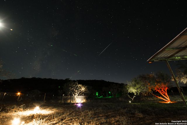 2205 Sd 45700, Rocksprings, TX 78880