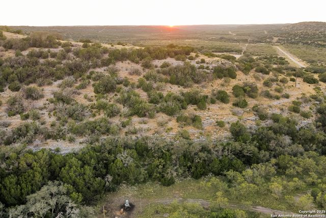 2205 Sd 45700, Rocksprings, TX 78880