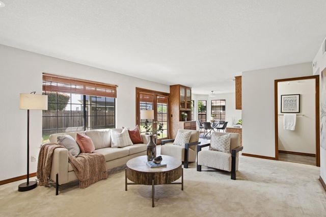 534 Valim Way, Sacramento, CA 95831