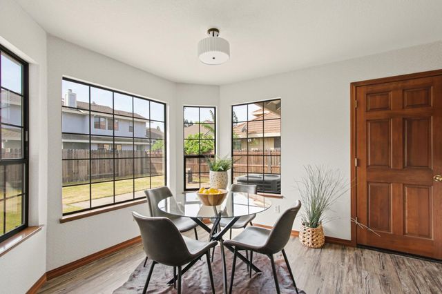 534 Valim Way, Sacramento, CA 95831