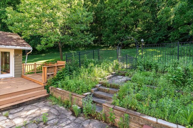 3421 Cliffside DRIVE, La Crosse, WI 54601