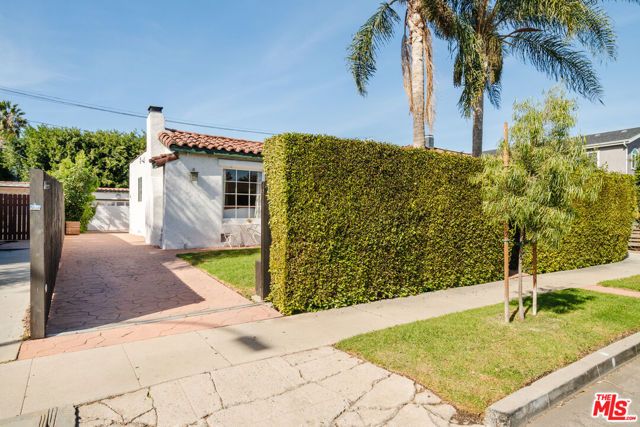 1637 S Ridgeley Drive, Los Angeles, CA 90019