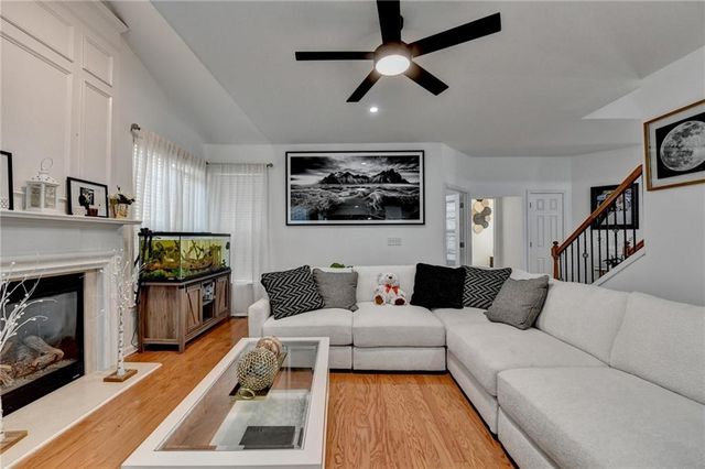 653 Prada Ct, Lawrenceville, GA 30043