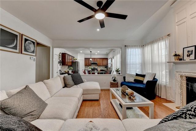 653 Prada Ct, Lawrenceville, GA 30043